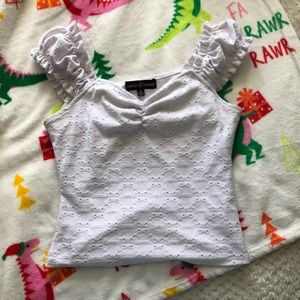 white, ruffled sleeve tank top crop top